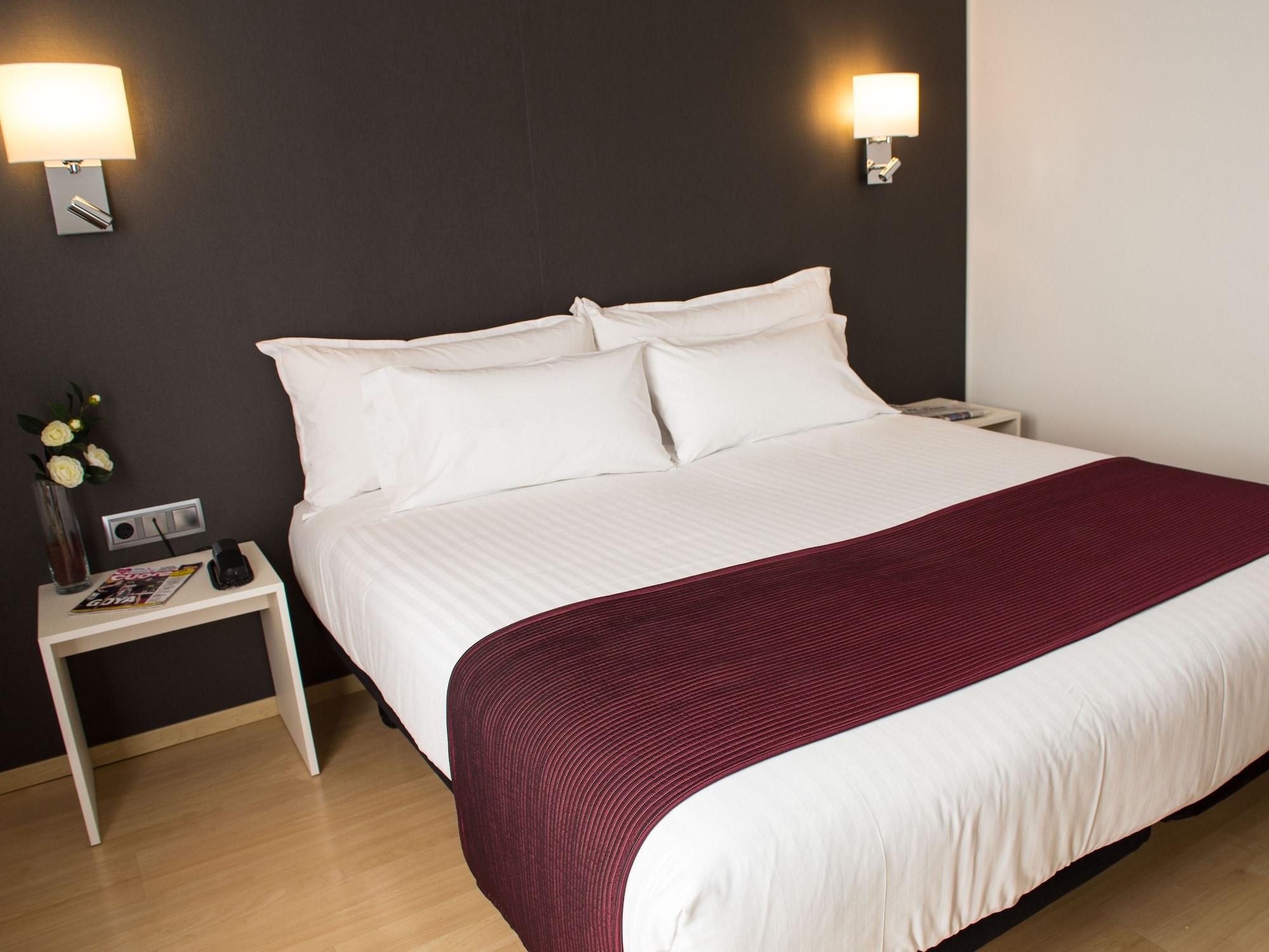Augusta Barcelona Valles Гранолерс Екстериор снимка