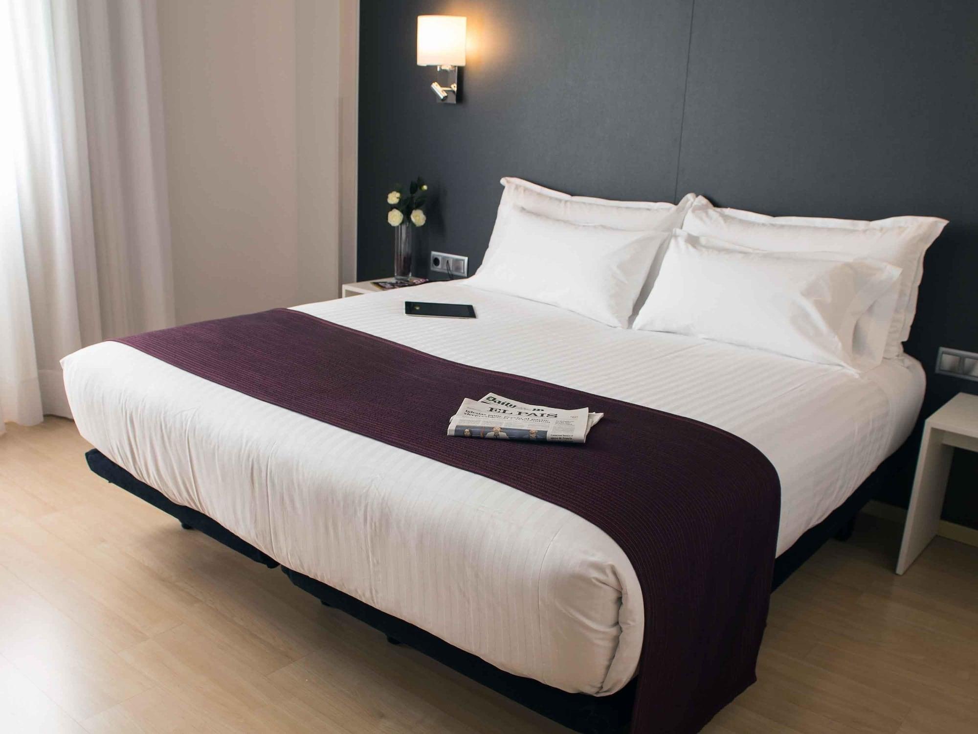 Augusta Barcelona Valles Гранолерс Екстериор снимка
